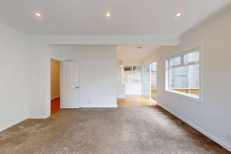 Photo of property in 96 Homebush Road, Khandallah, Wellington, 6035