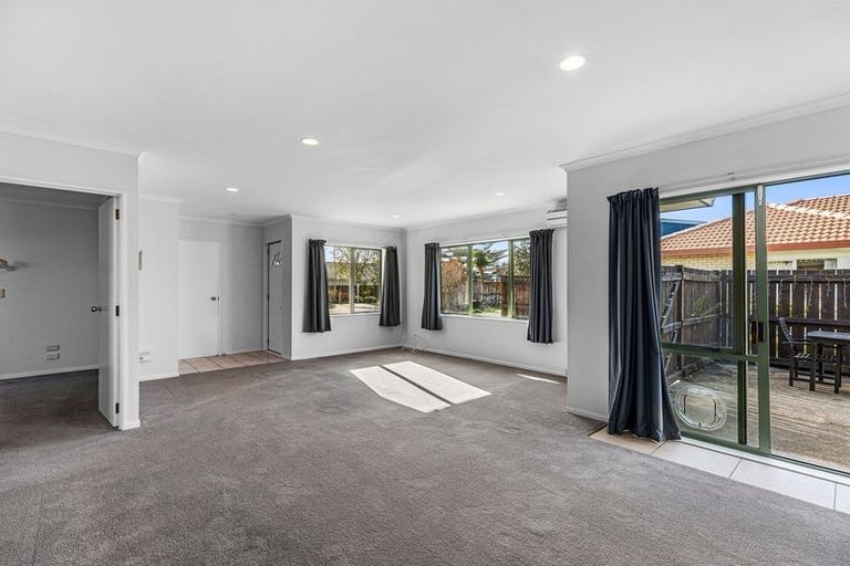 Photo of property in 22 Longstead Avenue, Papamoa Beach, Papamoa, 3118