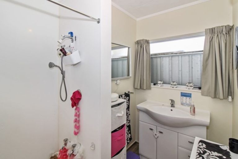 Photo of property in 42a Fitzroy Road, Fitzroy, New Plymouth, 4312