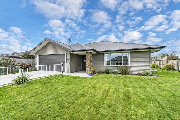 Photo of property in 52a Lewis Crescent, Rolleston, 7614