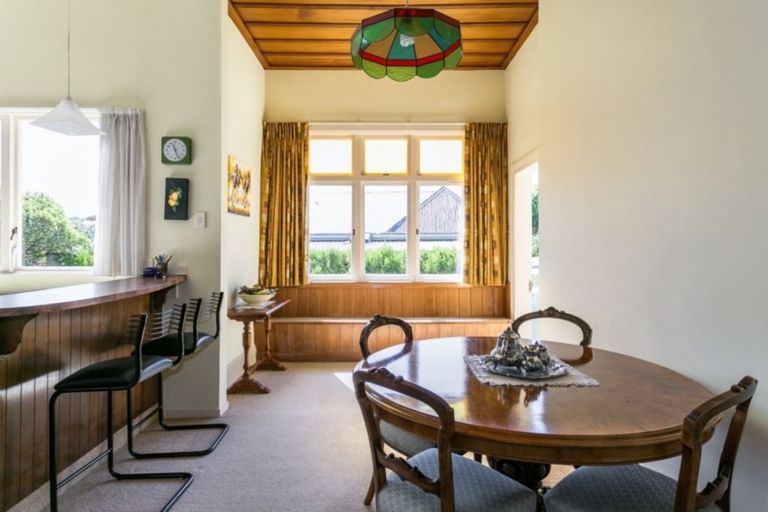 Photo of property in 31 Cameron Road, Bluff Hill, Napier, 4110