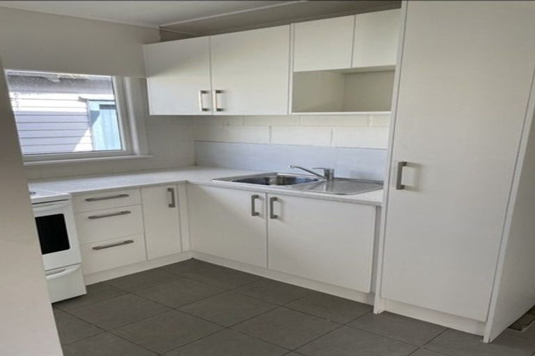 Photo of property in 2/23 Driver Road, Mangere East, Auckland, 2024