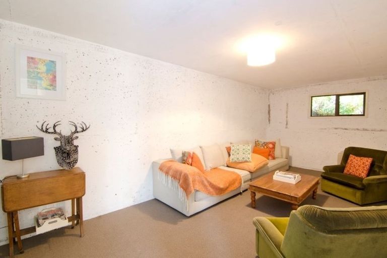 Photo of property in 43 Cheviot Street, Roxburgh, 9500