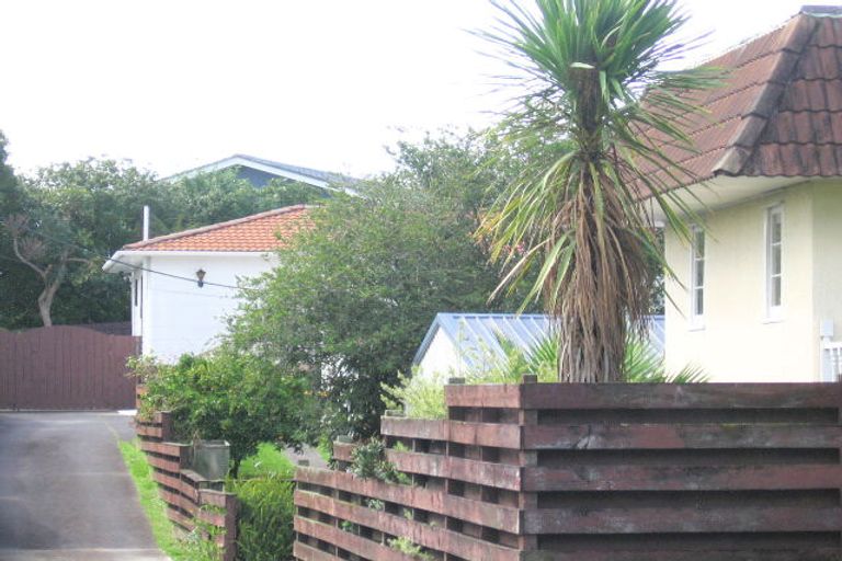 Photo of property in 3/46 View Road, Henderson, Auckland, 0612