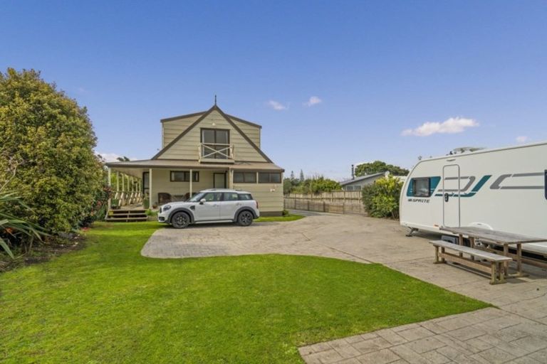 Photo of property in 176 Cook Drive, Whitianga, 3510
