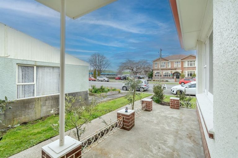 Photo of property in 1 Crombie Street, Gore, 9710