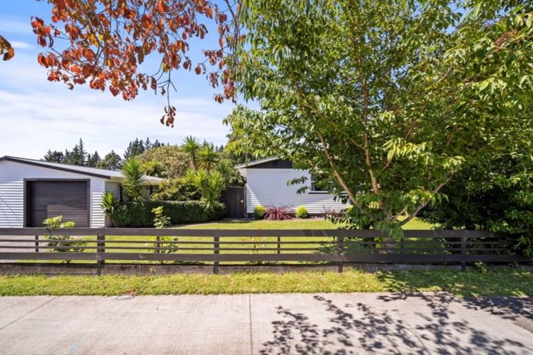 Photo of property in 5 Kahikatea Street, Inglewood, 4330