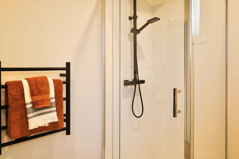 Photo of property in 22 Redwood Grove, Hokowhitu, Palmerston North, 4410