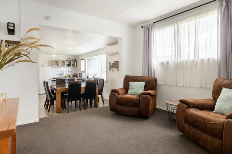 Photo of property in 828b Papamoa Beach Road, Papamoa Beach, Papamoa, 3118