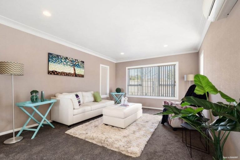 Photo of property in 74 Wellington Street, Pukekohe, 2120