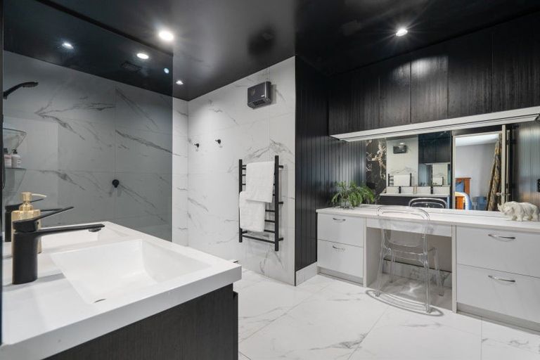 Photo of property in 20 Baltic Place, Northwood, Christchurch, 8051