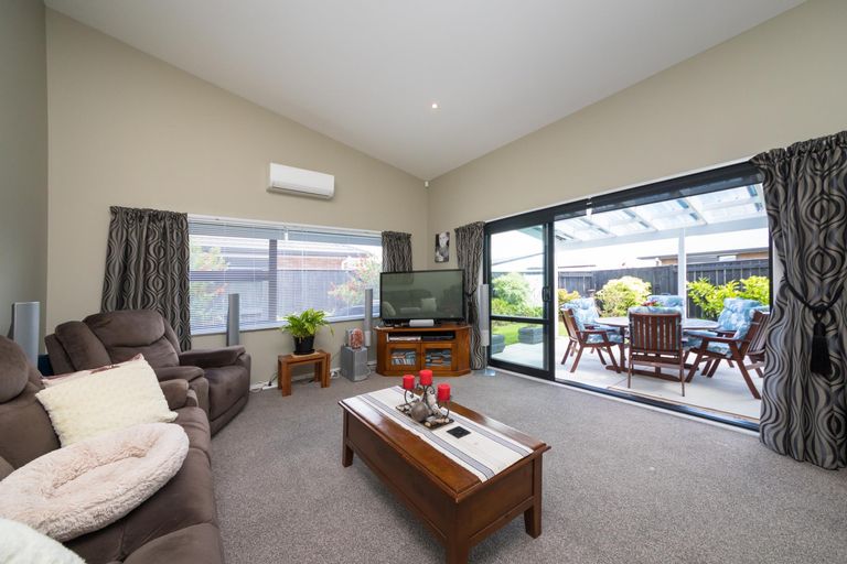 Photo of property in 5 Levi Place, Kelvin Grove, Palmerston North, 4414