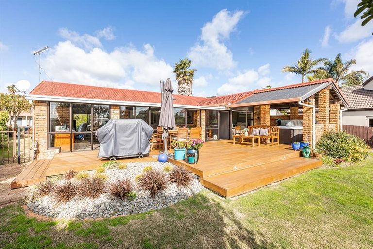 Photo of property in 43 Clyside Avenue, Half Moon Bay, Auckland, 2012