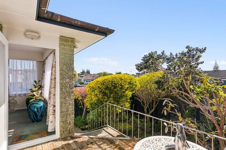 Photo of property in 2 Anthony Grove, Paraparaumu Beach, Paraparaumu, 5032