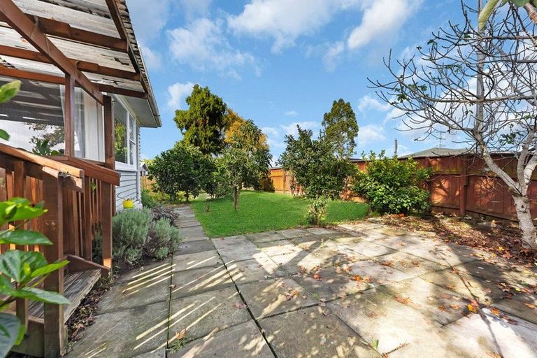 Photo of property in 1 Marybeth Place, Rosehill, Papakura, 2113