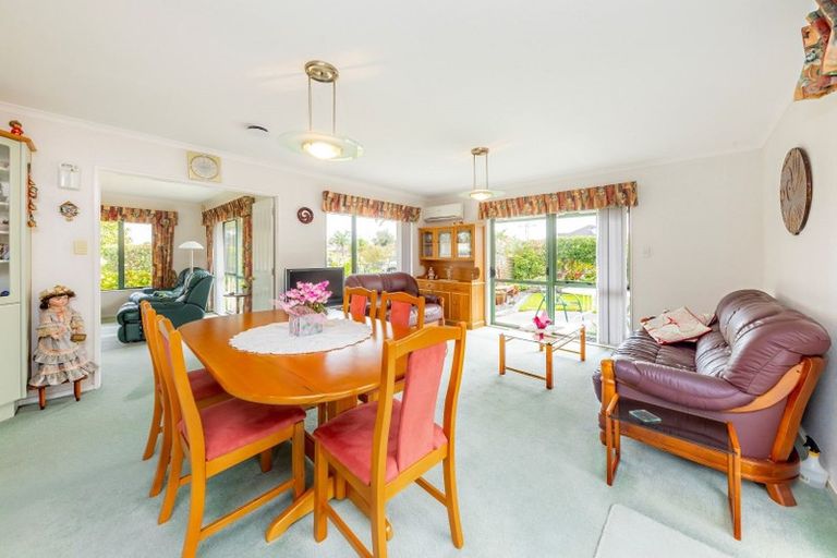 Photo of property in 227 Hill Road, The Gardens, Auckland, 2105