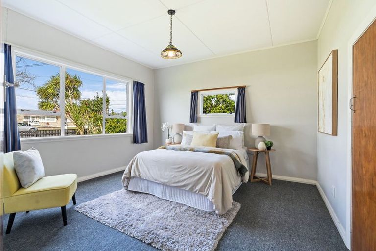 Photo of property in 3 Winchester Street, Levin, 5510