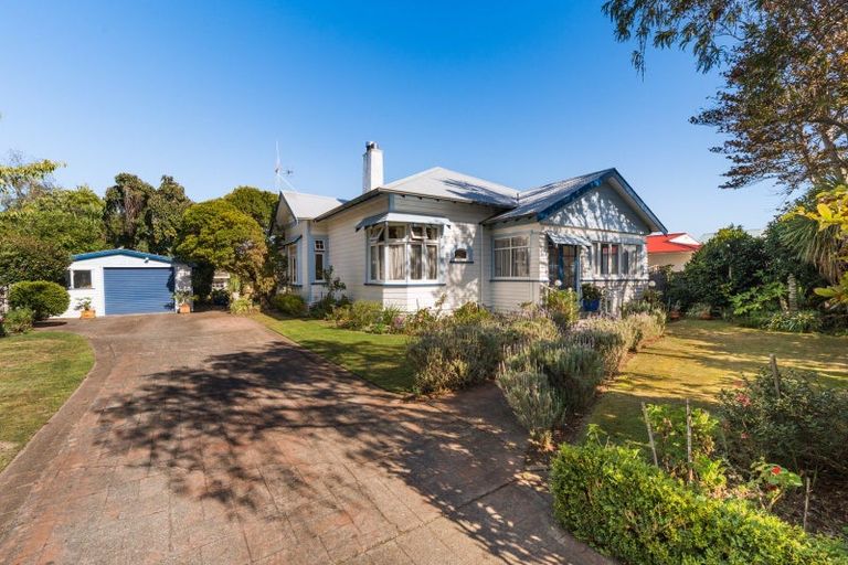 Photo of property in 136 Russell Street, Palmerston North, 4414