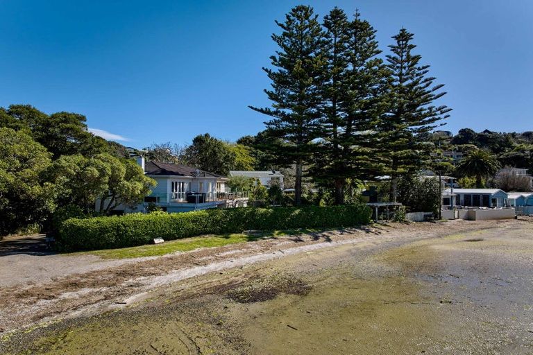 Photo of property in 89 Paremata Road, Paremata, Porirua, 5024