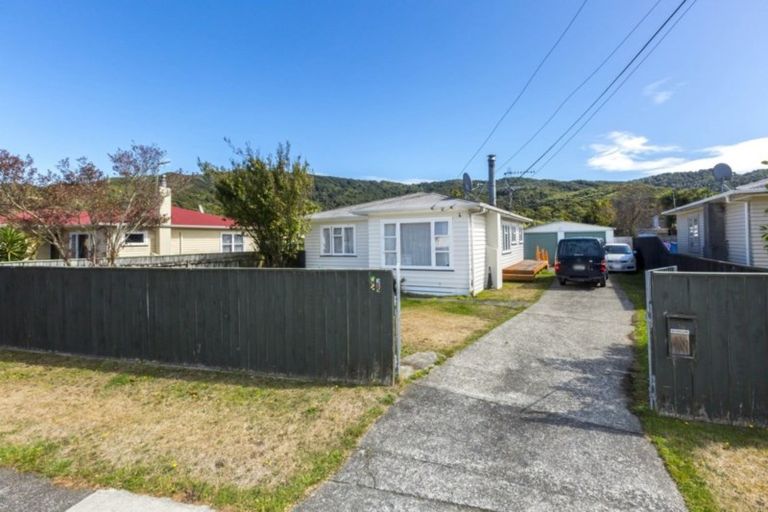 Photo of property in 78 Peel Place, Wainuiomata, Lower Hutt, 5014