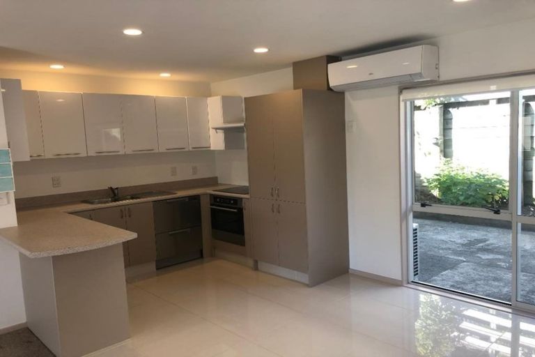 Photo of property in 2/33 Hiropi Street, Newtown, Wellington, 6021