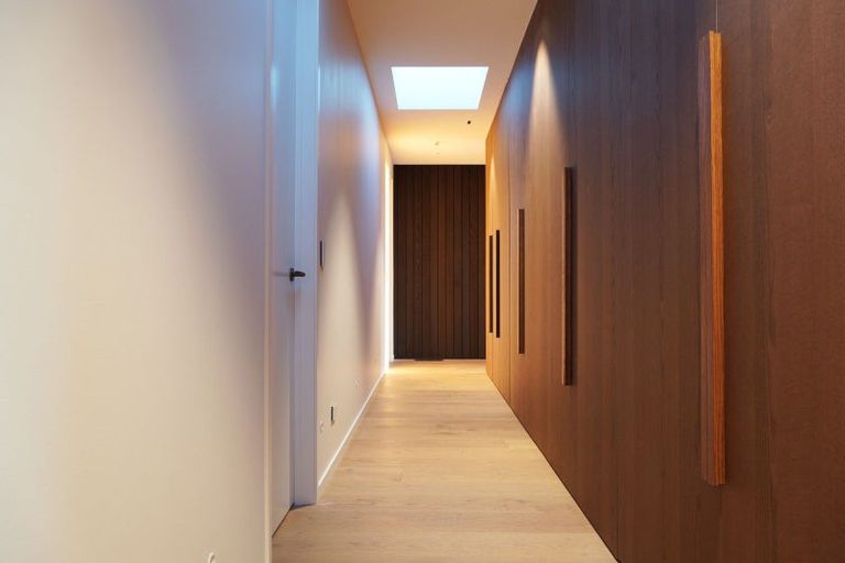 Photo of property in 28 Pacific Parade, Surfdale, Waiheke Island, 1081