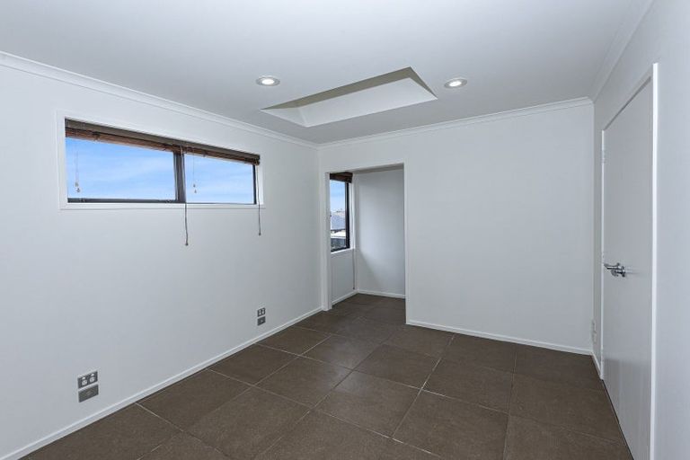 Photo of property in 38 Key West Drive, One Tree Point, 0118