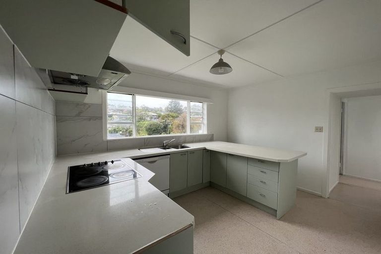 Photo of property in 26 Matipo Road, Mairangi Bay, Auckland, 0630