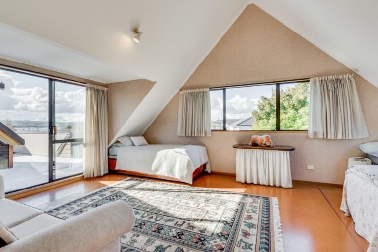 Photo of property in 5 Haines Grove, Rainbow Point, Taupo, 3330