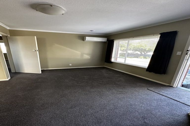 Photo of property in 11 Lyndhurst Crescent, Aranui, Christchurch, 8061
