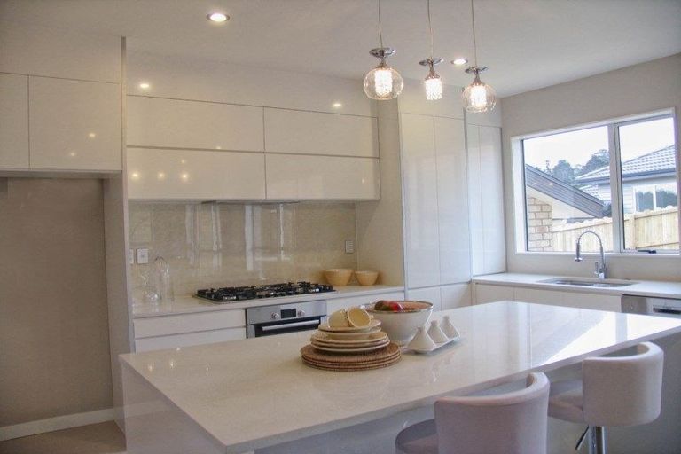 Photo of property in 7 Rahotu Way, Bayview, Auckland, 0629