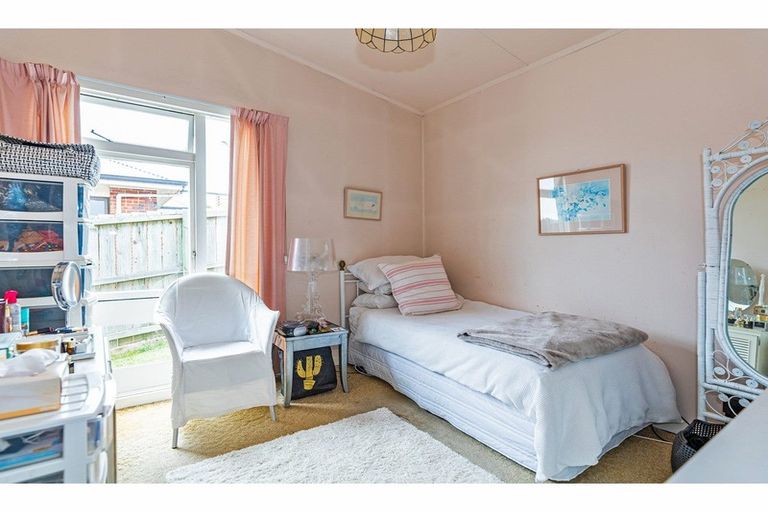 Photo of property in 142 Douglas Street, Highfield, Timaru, 7910