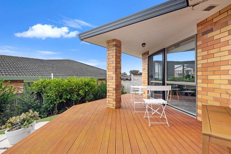 Photo of property in 9 Fleetwood Drive, Henderson, Auckland, 0612