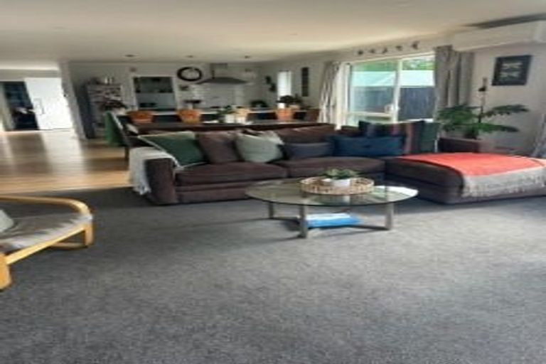 Photo of property in 6 Elizabeth Street, Cambridge, 3434