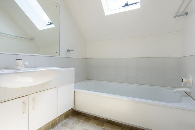 Photo of property in 13/14 Harriett Street, Thorndon, Wellington, 6011