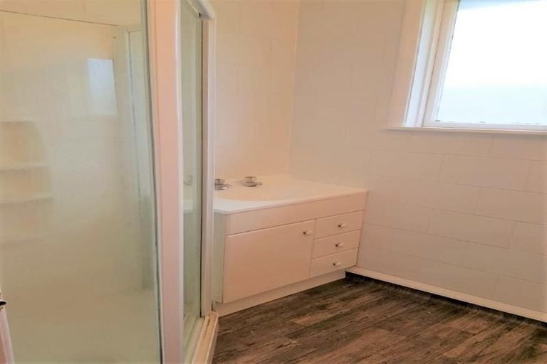 Photo of property in 78-80 Leicester Street, Cannons Creek, Porirua, 5024