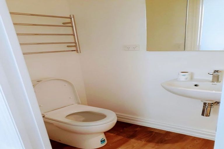 Photo of property in 21 Mortimer Terrace, Aro Valley, Wellington, 6021