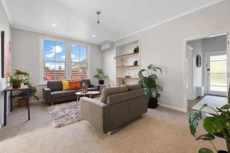 Photo of property in 195 Ngamotu Road, Spotswood, New Plymouth, 4310