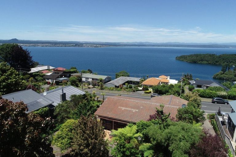 Photo of property in 48 Wakeman Road, Acacia Bay, Taupo, 3330