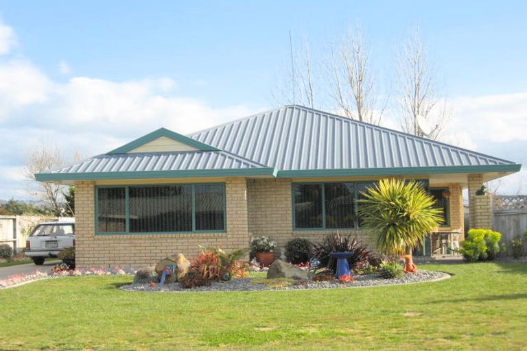 Photo of property in 12 Webb Place, Papamoa Beach, Papamoa, 3118