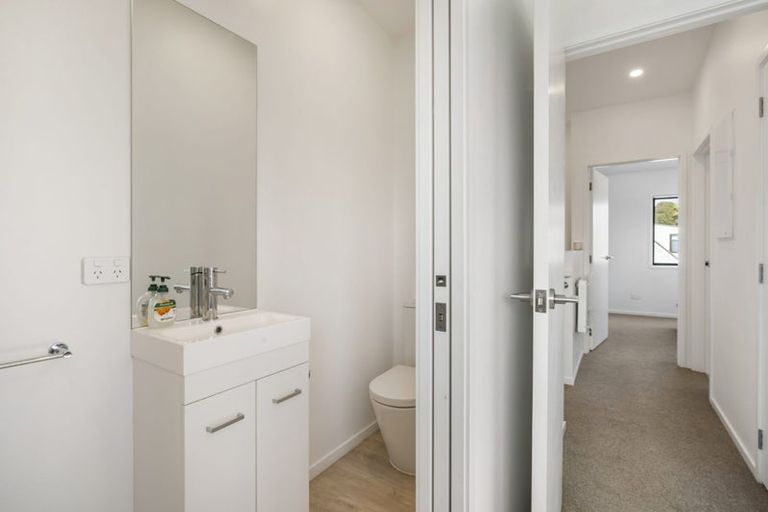 Photo of property in 7/60 Hepburn Road, Glendene, Auckland, 0602