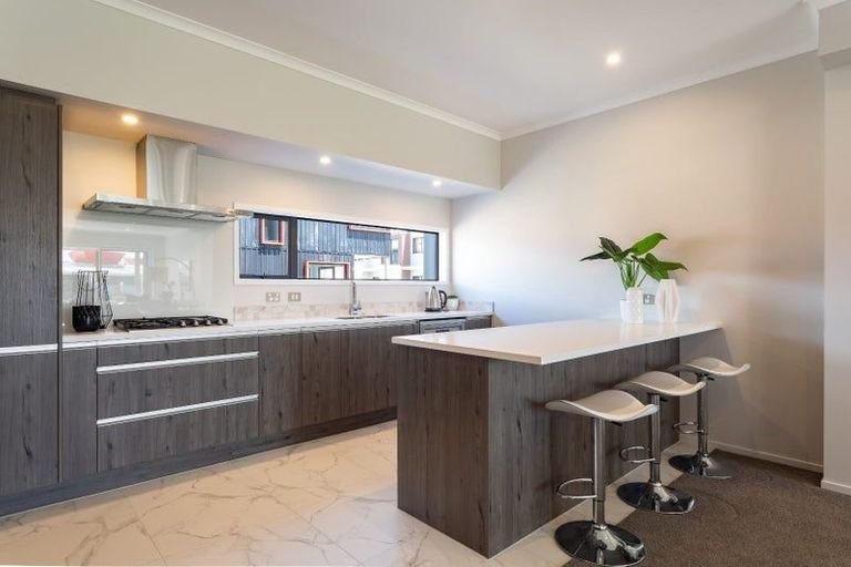 Photo of property in 85e Hobsonville Point Road, Hobsonville, Auckland, 0616