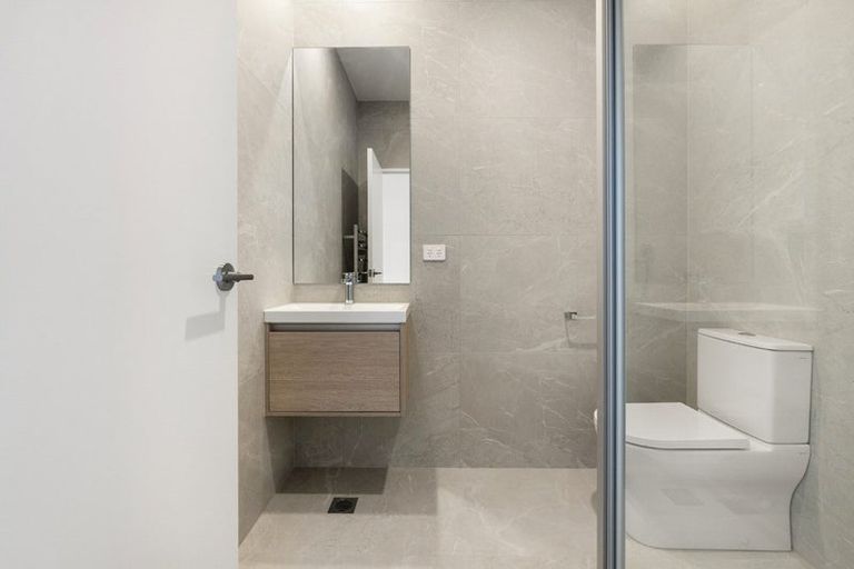 Photo of property in 30a Kukuwai Avenue, Red Beach, 0932