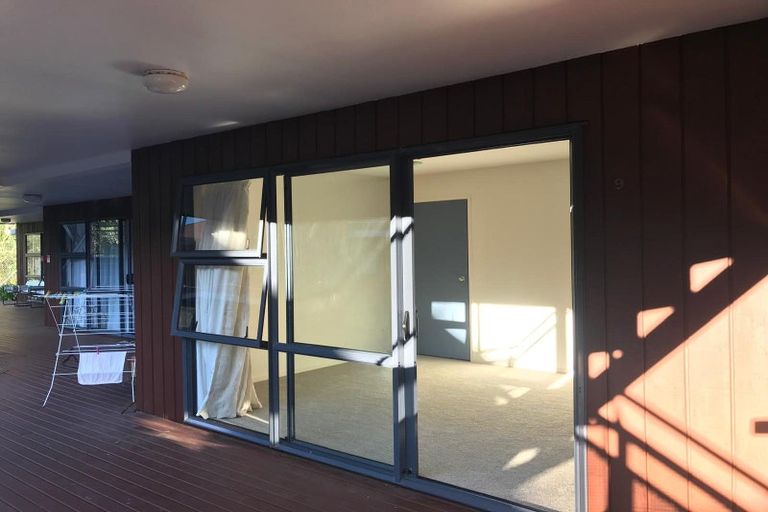 Photo of property in 9/3 The Avenue, Albany, Auckland, 0632