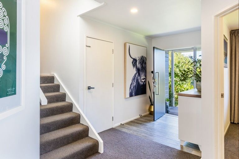 Photo of property in 358 Lake Terrace, Two Mile Bay, Taupo, 3330