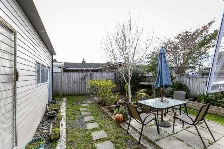 Photo of property in 12 Walsh Road, Westown, New Plymouth, 4310