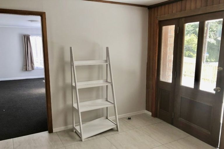 Photo of property in 126 Middleton Road, Churton Park, Wellington, 6037