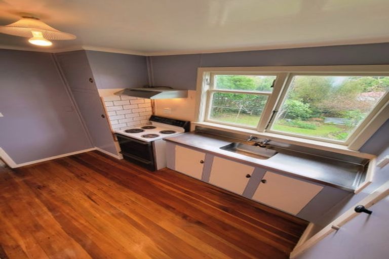 Photo of property in 74-76 Hereford Street, Cannons Creek, Porirua, 5024