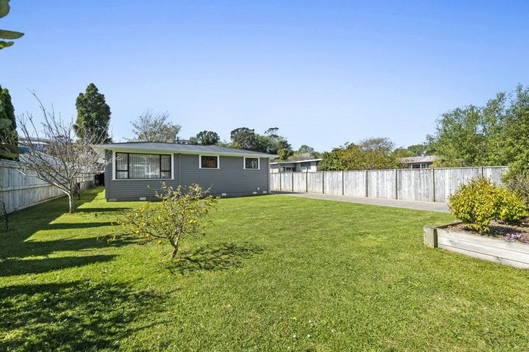 Photo of property in 14 Bromley Place, Westown, New Plymouth, 4310