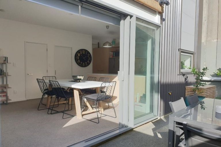 Photo of property in 8/7 Handyside Street, Tawa, Wellington, 5028